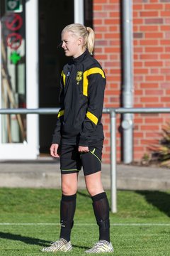 Bild 41 - Frauen TSV Vineta Audorg - SV Friesia 03 Riesum Lindholm : Ergebnis: 2:4